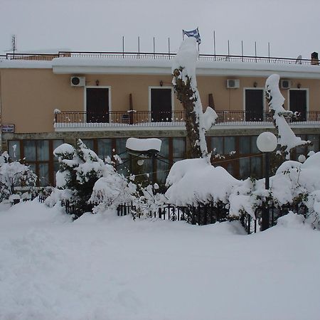 Zozas Rooms Калампака Экстерьер фото
