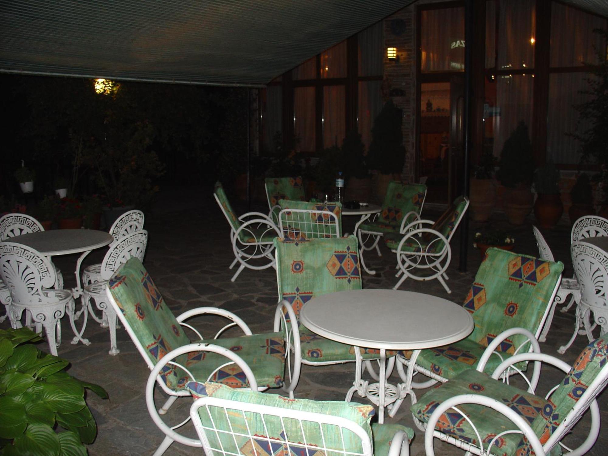 Zozas Rooms Калампака Экстерьер фото